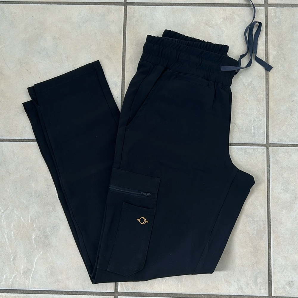 NWT Luuna Black Scrub Pants